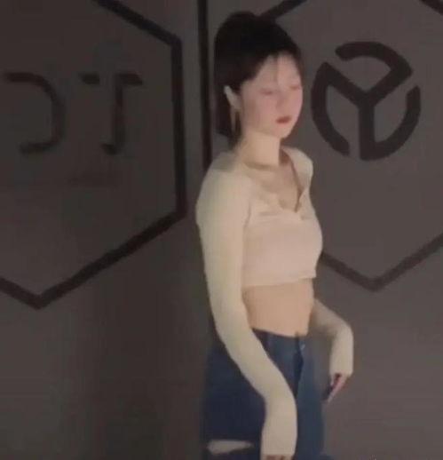 娱乐八卦吃瓜带货视频,跟随吃瓜大军，解锁明星带货新潮流